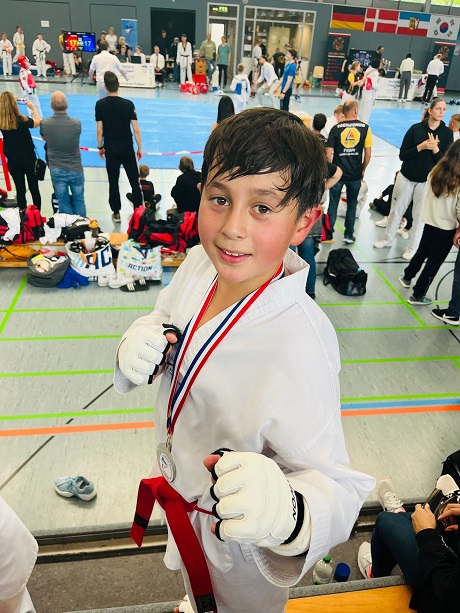 01 18ff4d3a cf77 450b 9c5d d4165be54b09