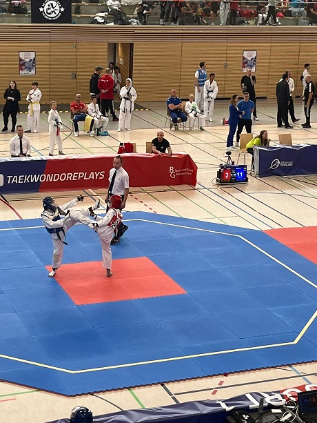 03 33e02c2e aa48 4878 92ea 182c57badb75