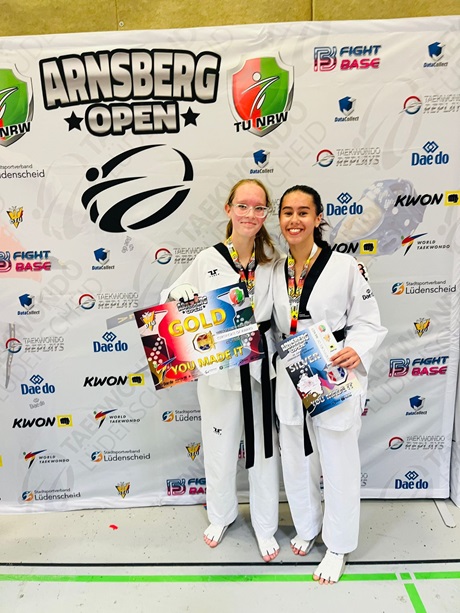 07 60e81076 df4f 403d b475 542e9cc650af